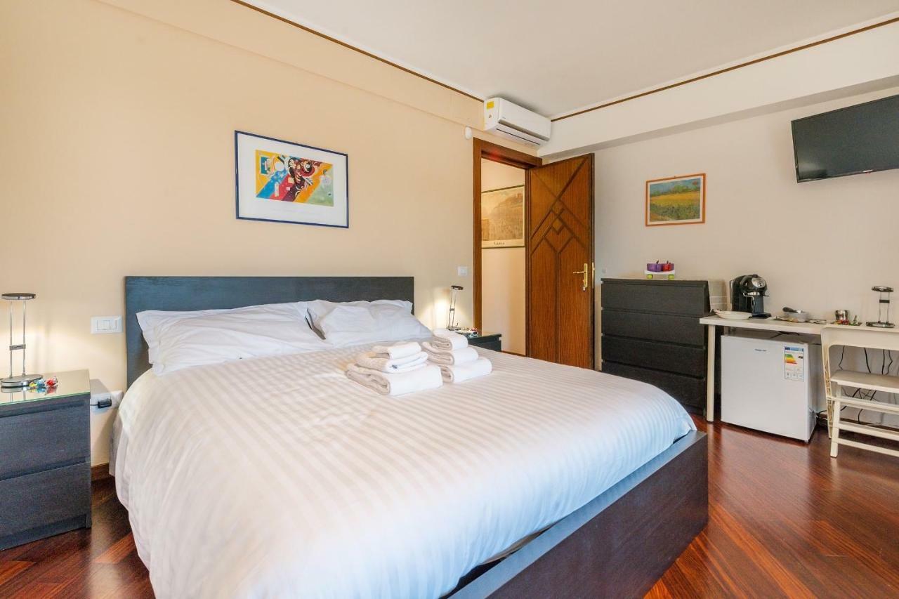 A Casa Di Sara Ermy Bed & Breakfast Bari Luaran gambar